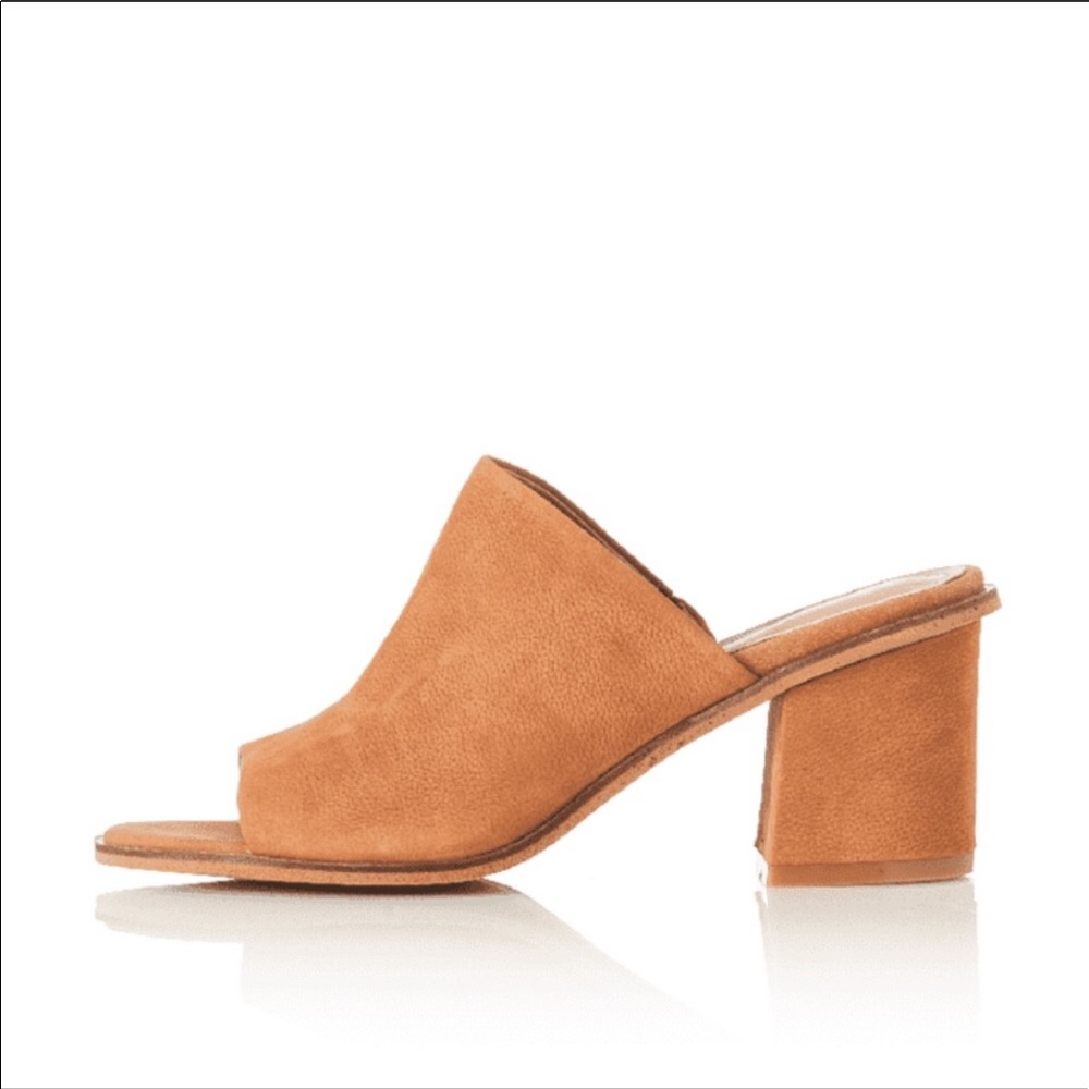 Alias mar Gibson soft leather cognac mules